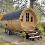 Wiesenhaus: Wohnen Im Tiny House Direkt Am Rhein Apartment Köln