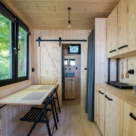 Wiesenhaus: Wohnen Im Tiny House Direkt Am Rhein Apartment Köln