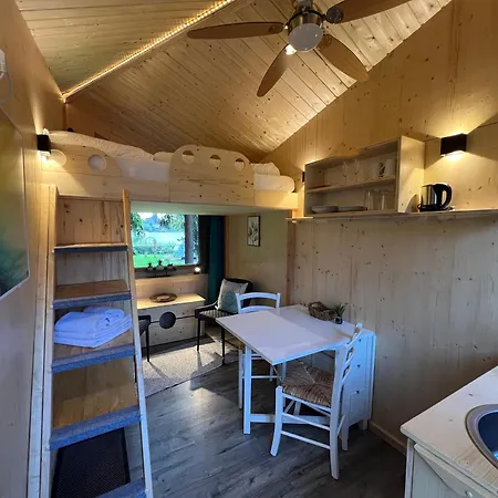 Wiesenhaus: Wohnen Im Tiny House Direkt Am Rhein * Köln
