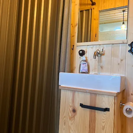 Apartment Wiesenhaus: Wohnen Im Tiny House Direkt Am Rhein