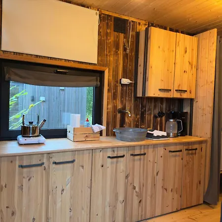 Wiesenhaus: Wohnen Im Tiny House Direkt Am Rhein Apartment Köln