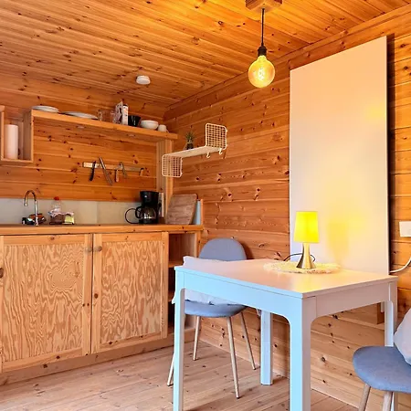 Wiesenhaus: Wohnen Im Tiny House Direkt Am Rhein Apartment Köln
